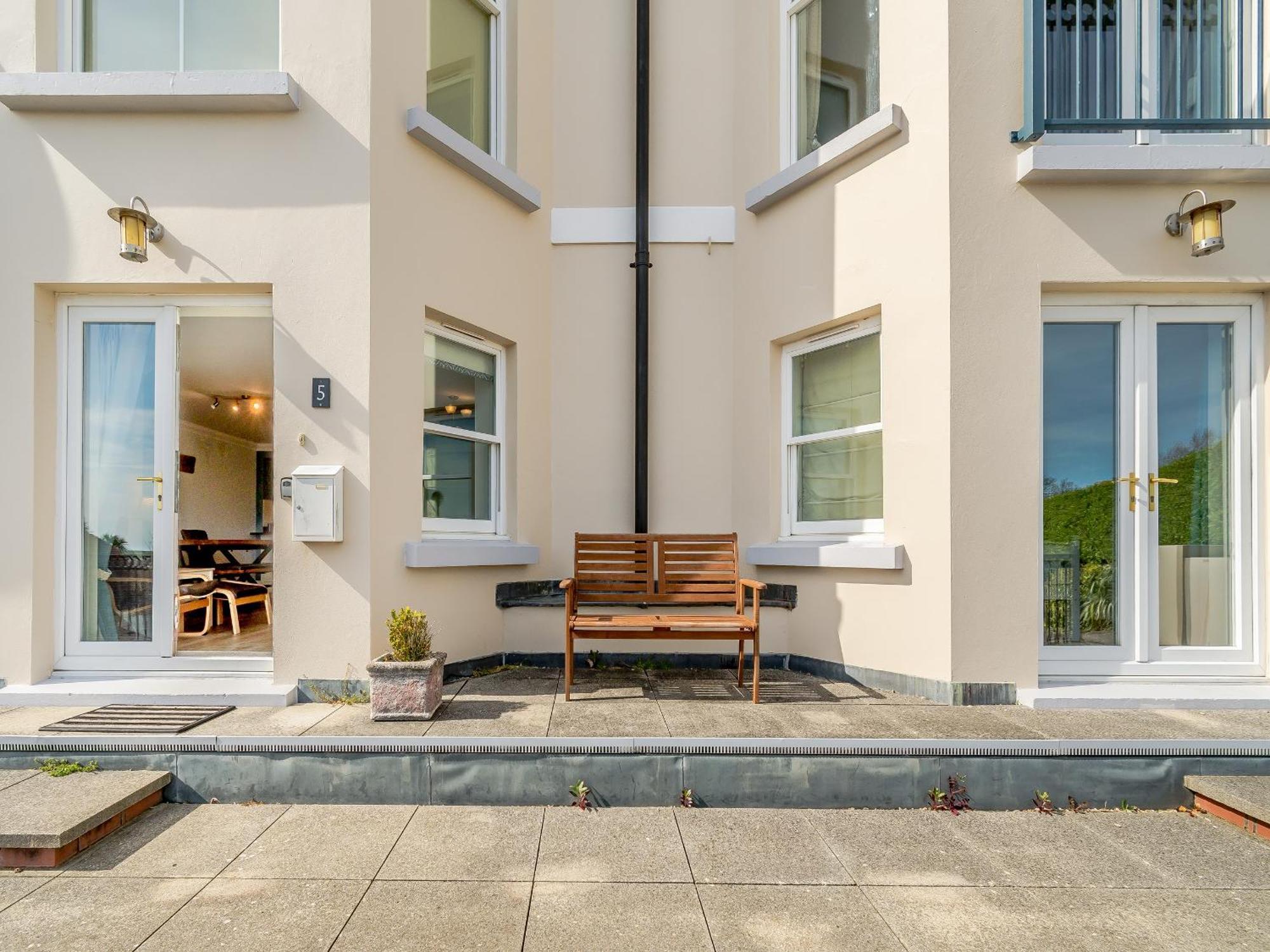 Bryn Y Mor Apartment เท็นบี ภายนอก รูปภาพ